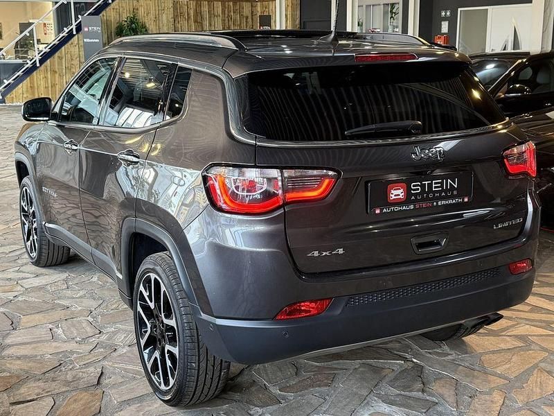 Gebraucht Jeep Compass Limited 170 PS (125 kW) 2019 Grau SUV