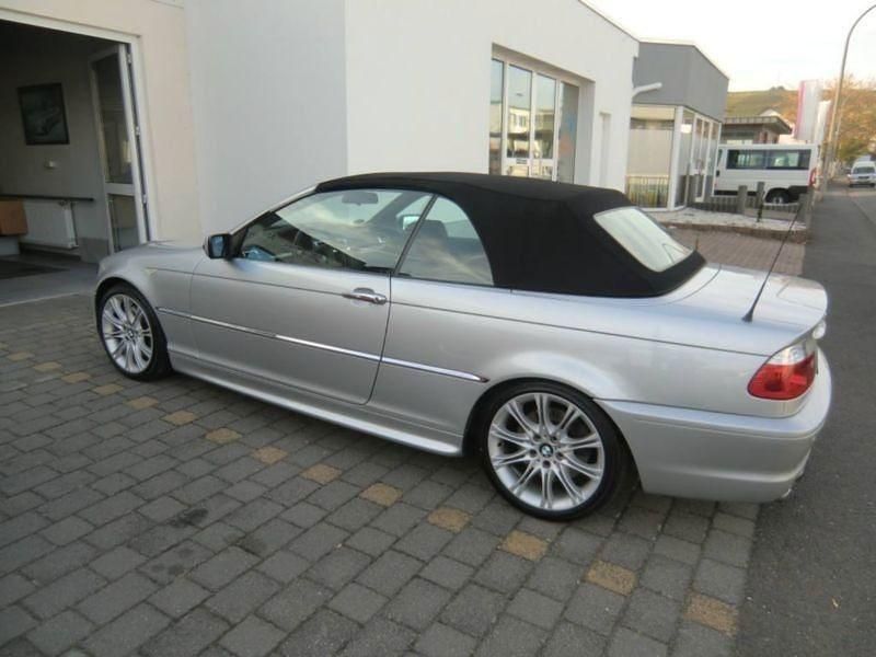 Gebraucht BMW 330 Cabriolet Sport Line 231 PS (169 kW) 2006 Silber Cabrio