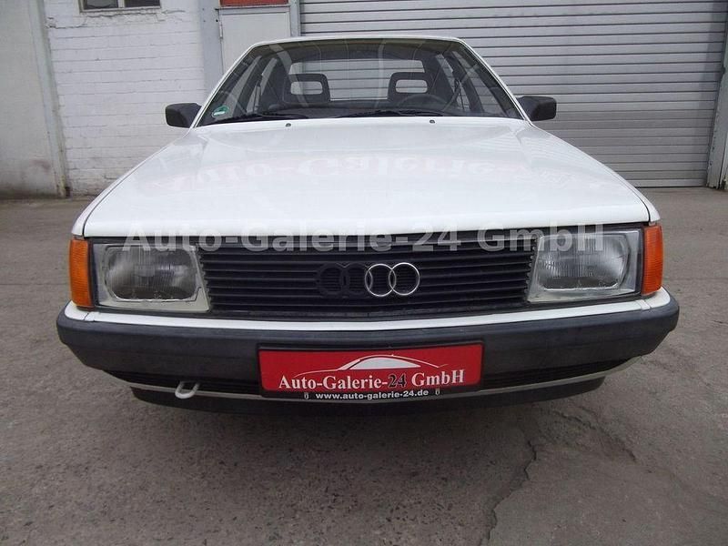 Gebraucht Audi 100 88 PS (64 kW) 1986 Weiß Limousine