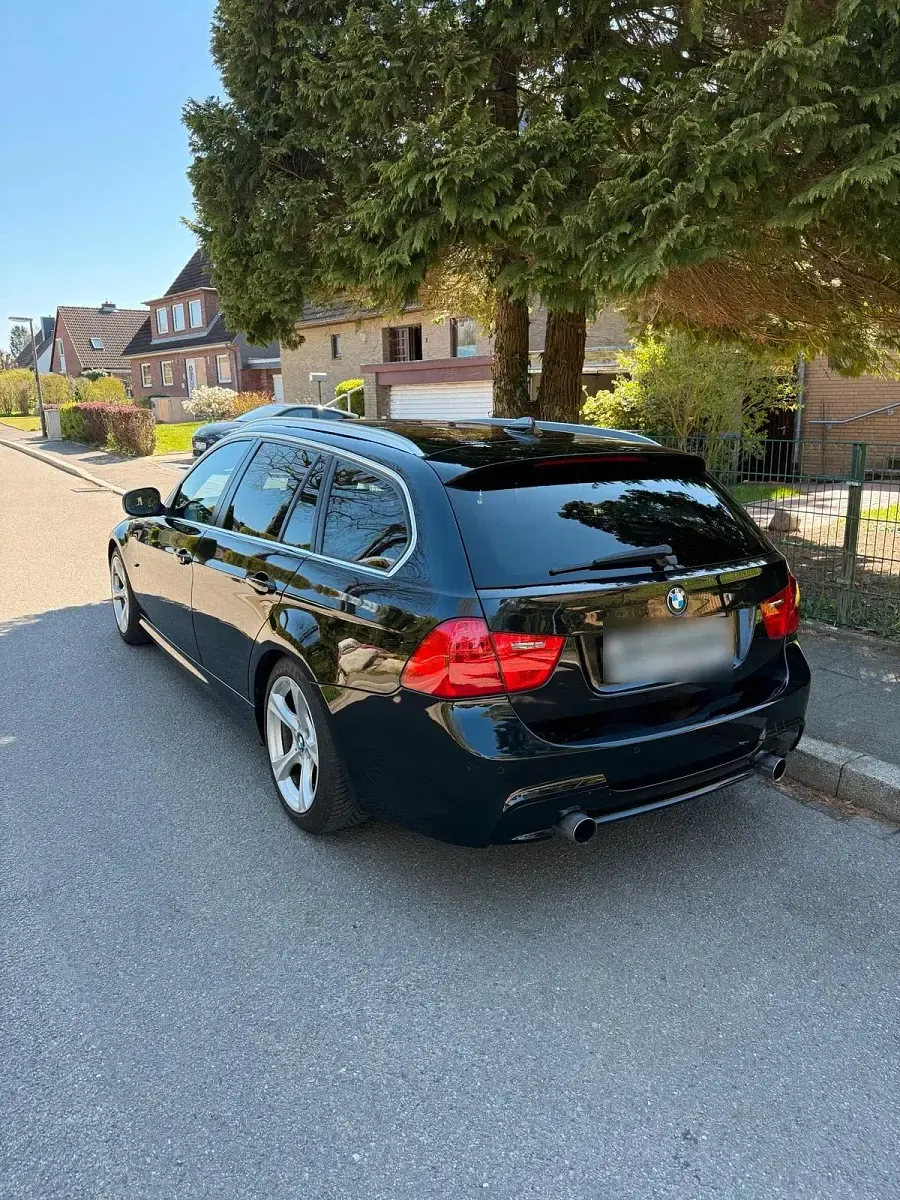 Brugt BMW 325 500 HK (367 kW) 2011 Sort Stationcar