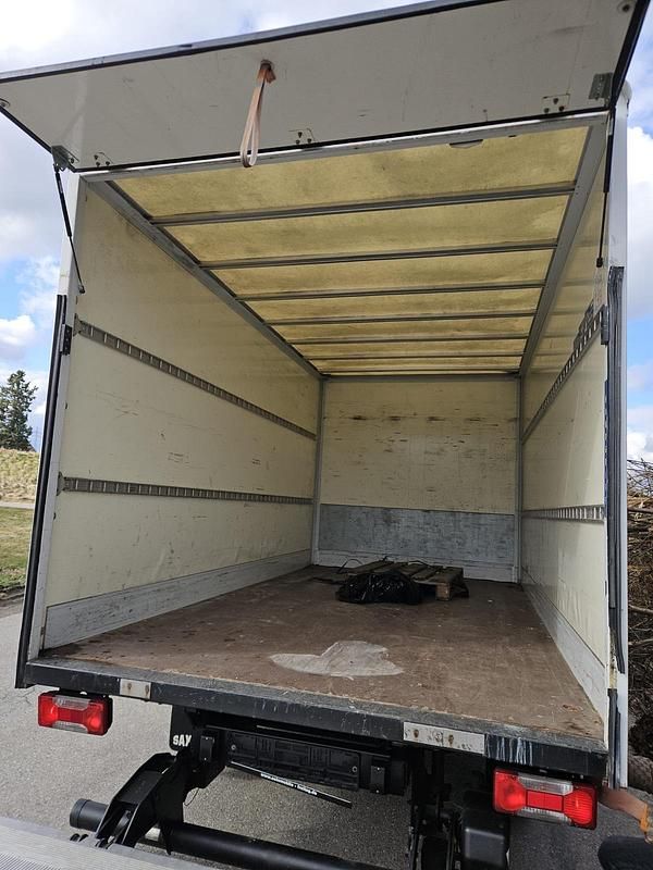 Gebraucht Iveco Daily 156 PS (114 kW) 2017 Weiß