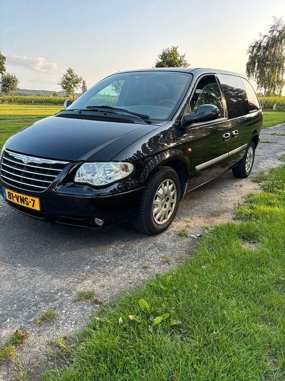Schwarz Gebraucht 2008 Chrysler Voyager Van / Kleinbus | 2.250 € (Superpreis) - Bild 1/4