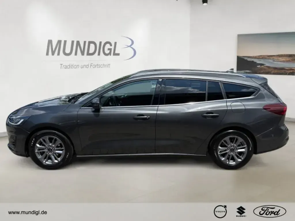 Gebraucht Ford Focus Titanium 116 PS (85 kW) 2025 Metallic) (grau Kombi