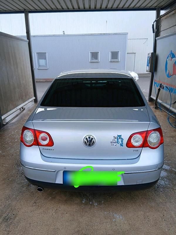 Usata VW Passat 116 CV (85 kW) 2006 Argento Berlina