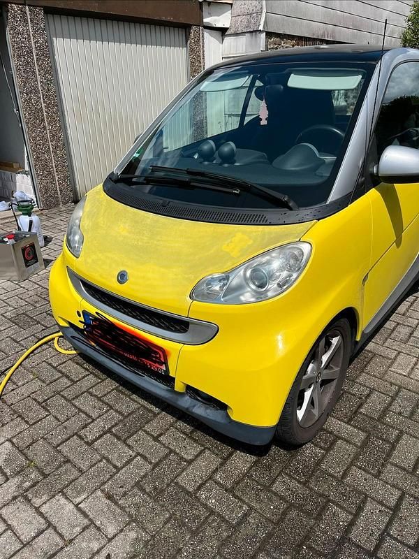 Gelb Gebraucht 2008 Smart ForTwo Coupé Kleinwagen | 3.990 € (Fairer Preis) - Bild 1/4