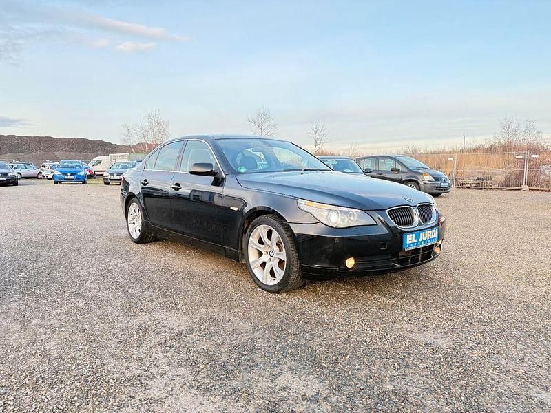 Gebraucht BMW 523 177 PS (130 kW) 2006 Saphirschwarz Limousine