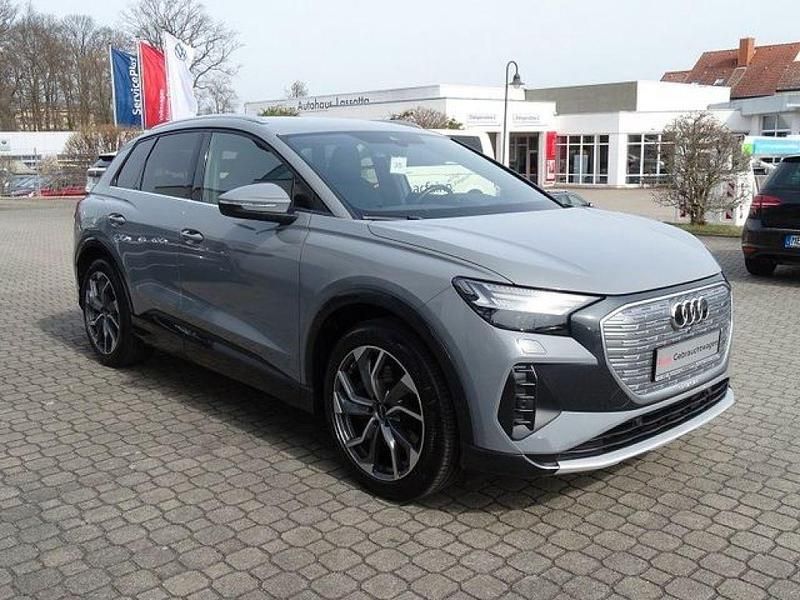 Gebraucht Audi e-tron 219 kW (299 PS) 2023 Mondsteingrau SUV