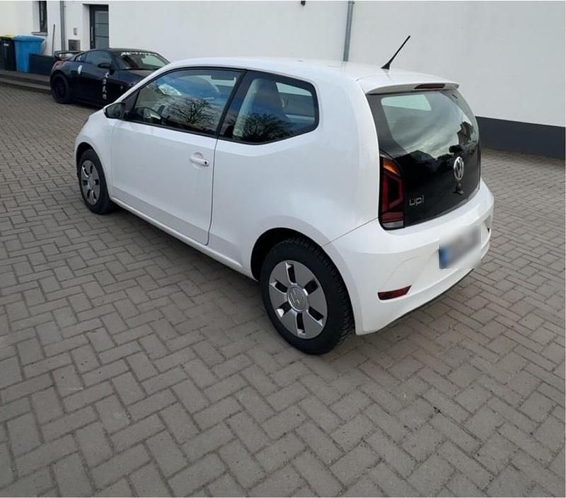 Gebraucht VW up! 60 PS (44 kW) 2019 Weiß Kleinwagen