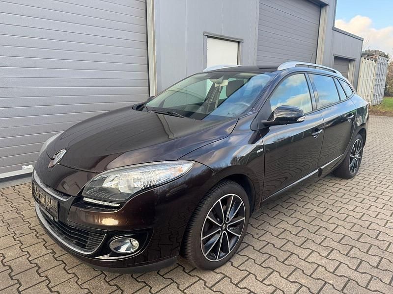 Braun Gebraucht 2014 Renault Mégane GrandTour Bose Edition Kombi | 3.399 € (Superpreis) - Bild 1/4