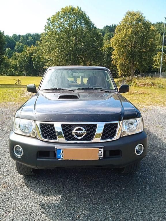 Schwarz Gebraucht 2007 Nissan Patrol XE SUV | 18.700 € - Bild 1/4