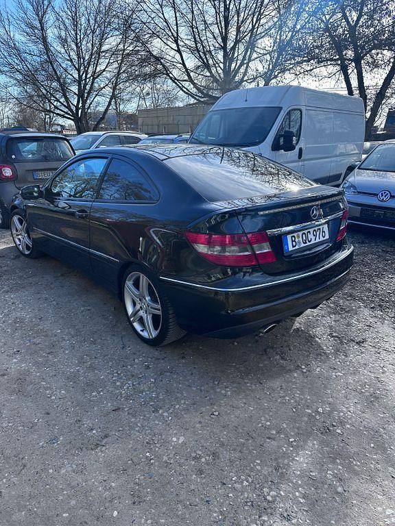 Gebraucht Mercedes CLC230 204 PS (150 kW) 2008 Schwarz Kleinwagen