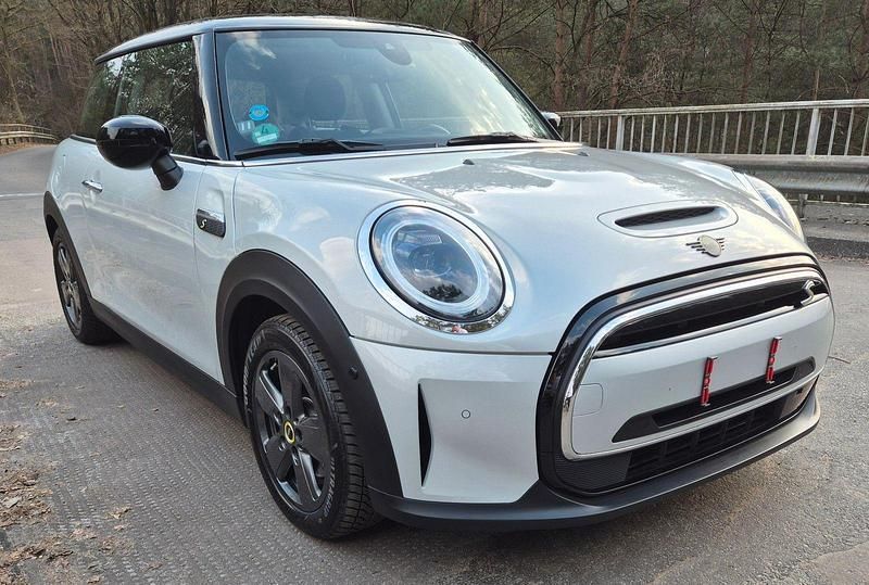 Gebraucht Mini Cooper SE Classic 135 kW (184 PS) 2022 Grau Kleinwagen