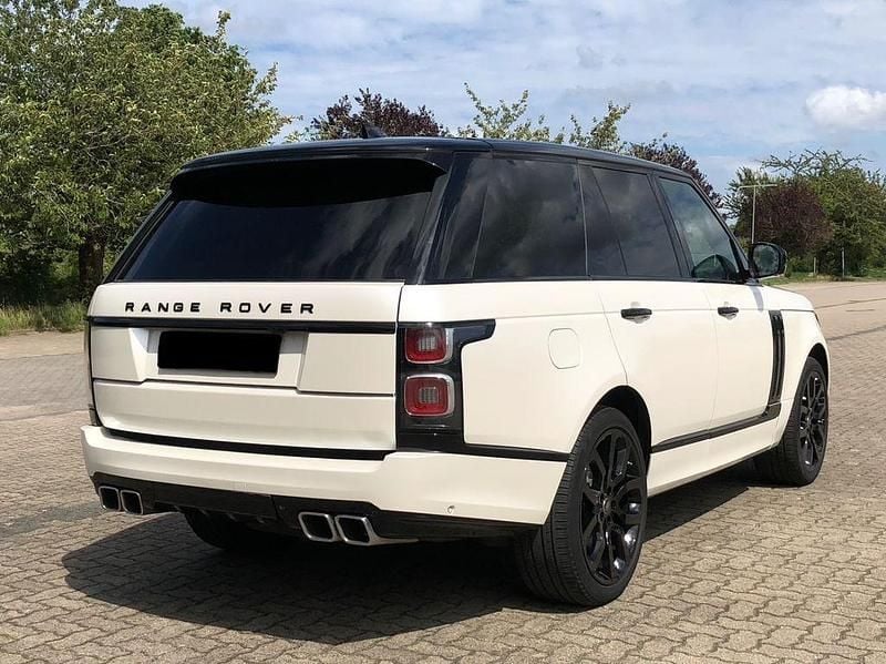 Weiß Gebraucht 2019 Land Rover Range Rover Vogue SUV | 35.800 € (Superpreis) - Bild 1/4