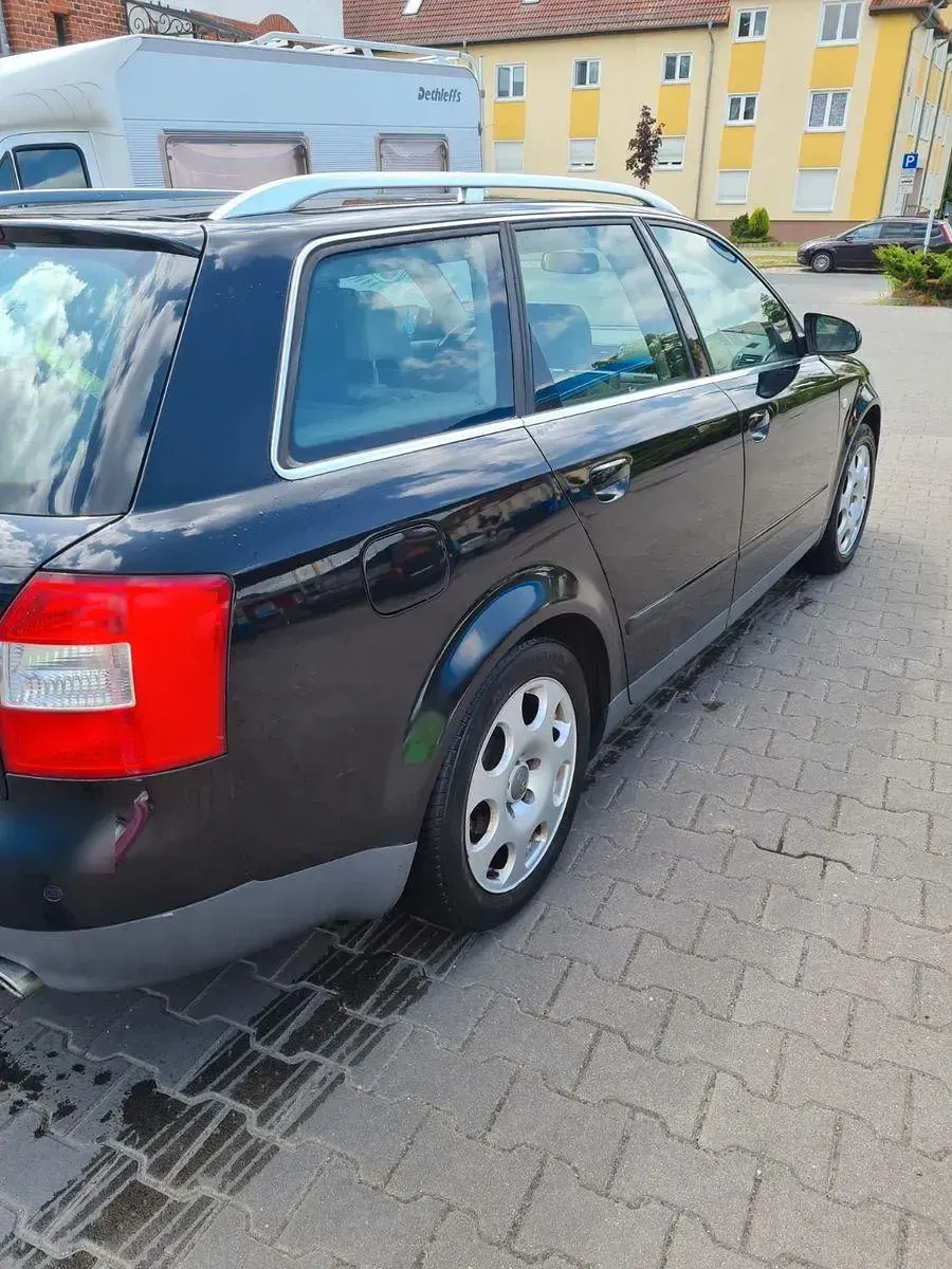 Gebraucht Audi A4 220 PS (161 kW) 2001 Schwarz Kombi