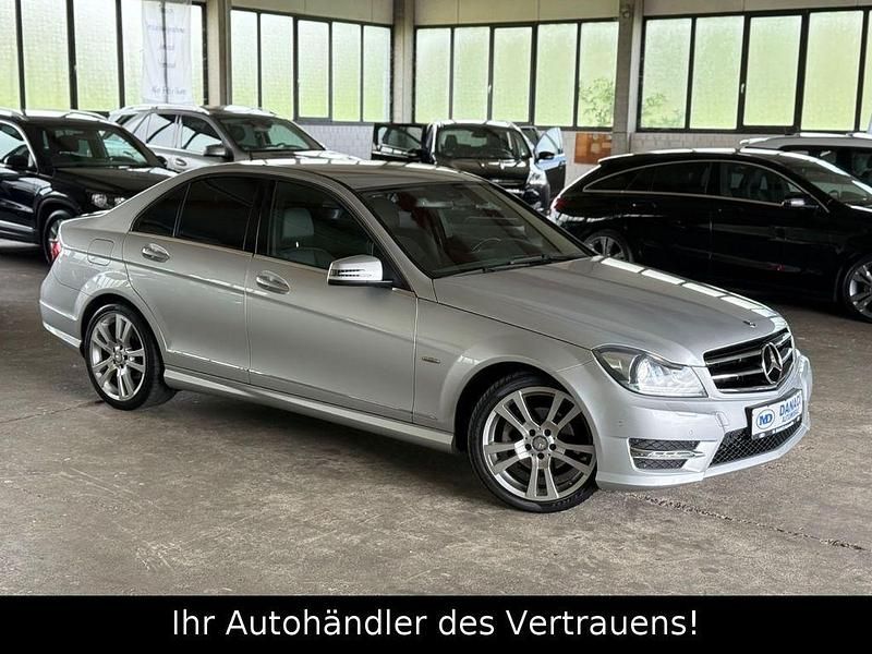 Silber Gebraucht 2014 Mercedes C180 AMG Limousine | 17.499 € (Fairer Preis) - Bild 1/4