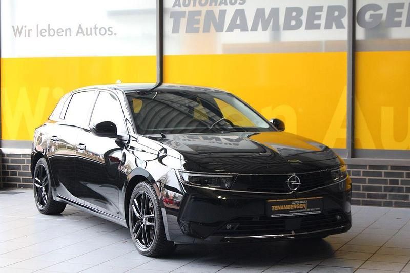 Gebraucht Opel Astra Elegance 150 PS (110 kW) 2022 Diamant schwarz/karbon schwarz Limousine
