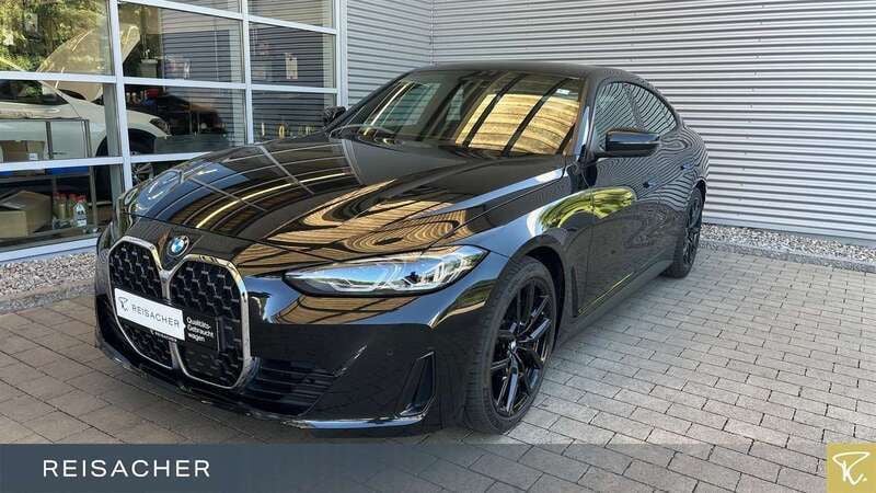 Saphirschwarz metallic Gebraucht 2022 BMW 420 Sport Line Coupé | 35.836 € (Guter Preis) - Bild 1/4