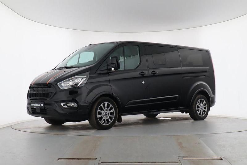 Gebraucht Ford Tourneo Trend 131 PS (96 kW) 2021 Obsidianschwarz metallic Van / Kleinbus