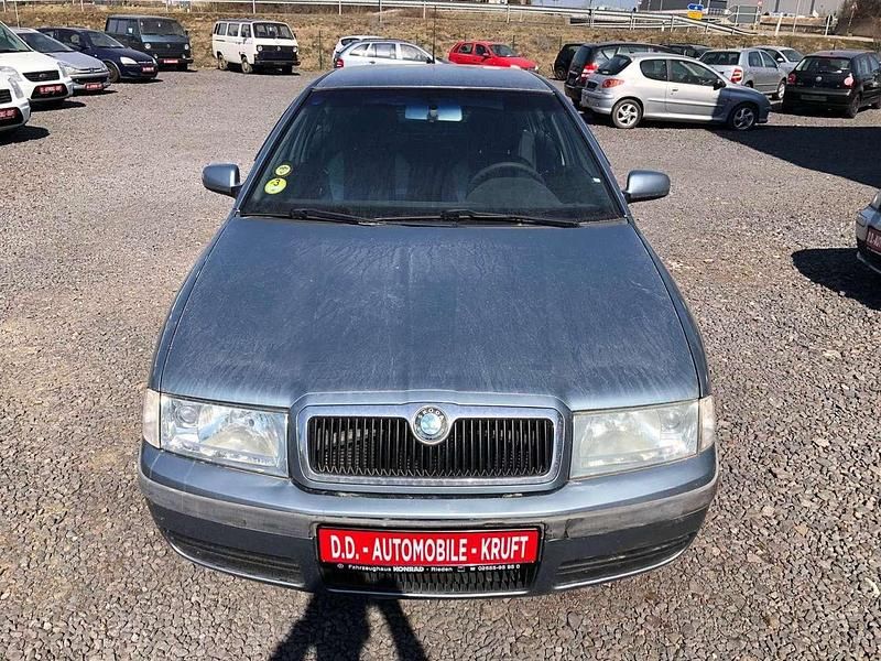 Gebraucht Skoda Octavia Ambiente 90 PS (66 kW) 2003 Grau Limousine