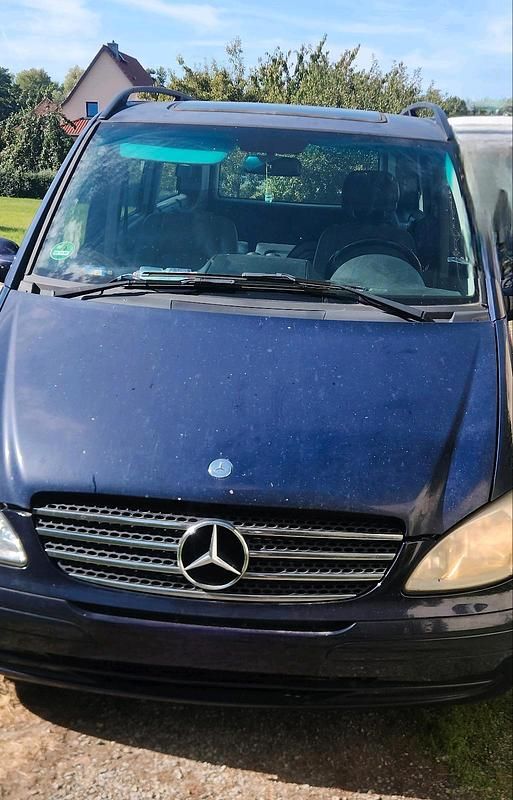 Violet Gebraucht 2005 Mercedes Viano Van / Kleinbus | 4.000 € - Bild 1/4