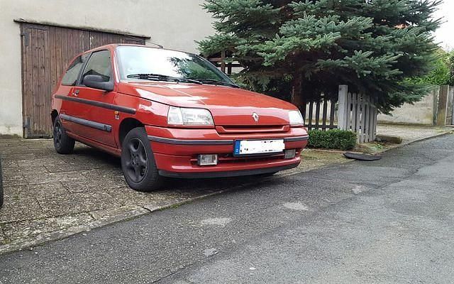 Gebraucht Renault Clio 75 PS (55 kW) 1994 Rot Kleinwagen