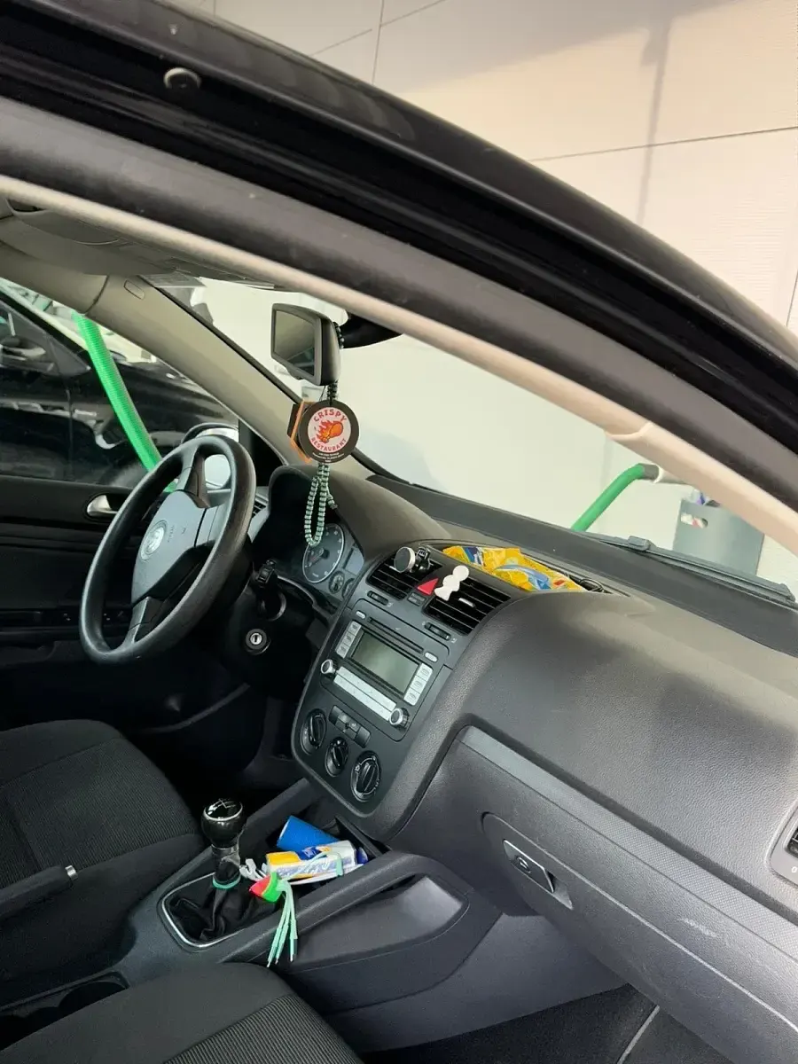 Gebraucht VW Golf V 80 PS (58 kW) 2008 Schwarz Kleinwagen
