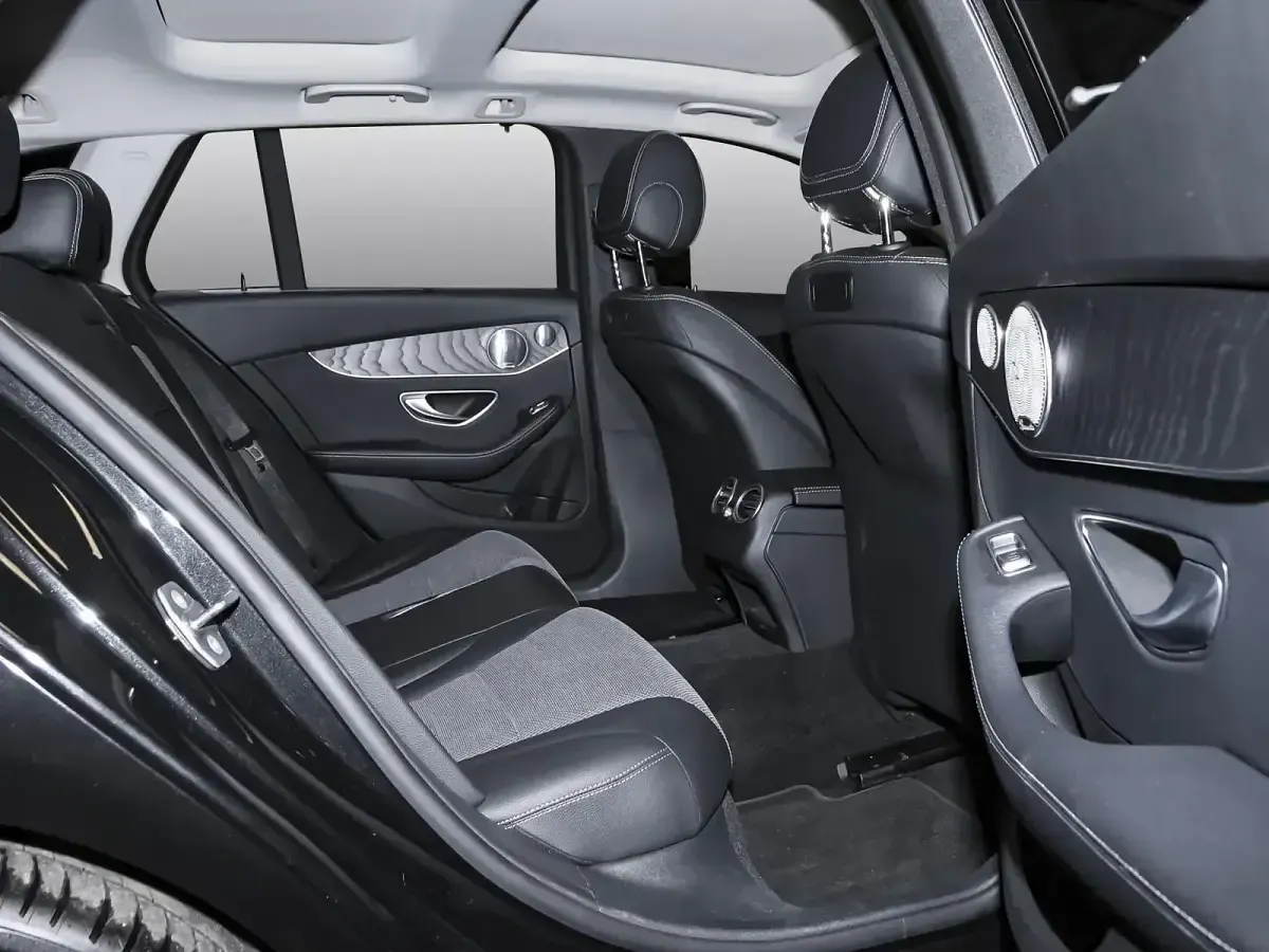 Gebraucht Mercedes C250 Avantgarde 211 PS (155 kW) 2017 Obsidan schwarz Kombi