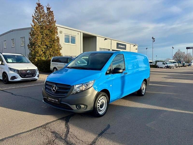 Gebraucht Mercedes e-Vito 85 kW (116 PS) 2021 Himmelblau Van / Kleinbus