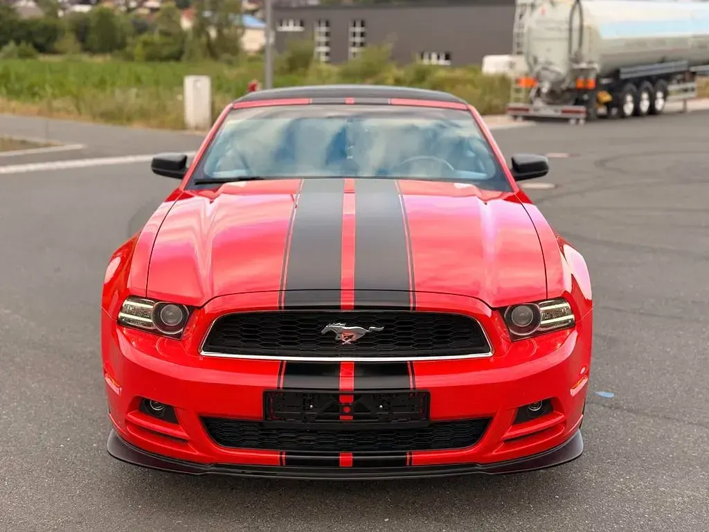 Gebraucht Ford Mustang 306 PS (225 kW) 2013 Rot Cabrio