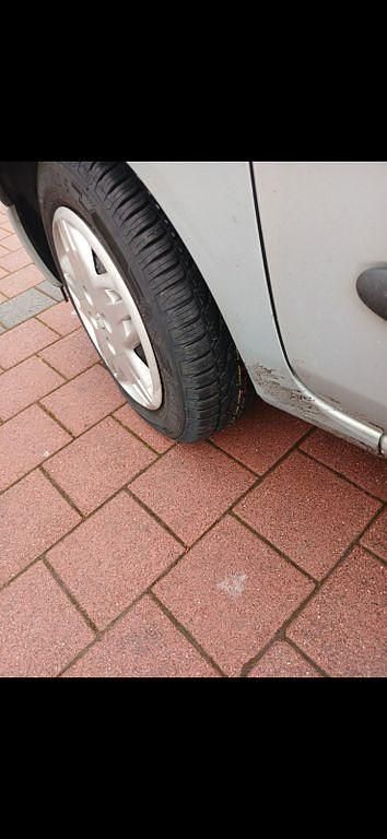 Gebraucht Renault Clio II 58 PS (42 kW) 2000 Grau Limousine