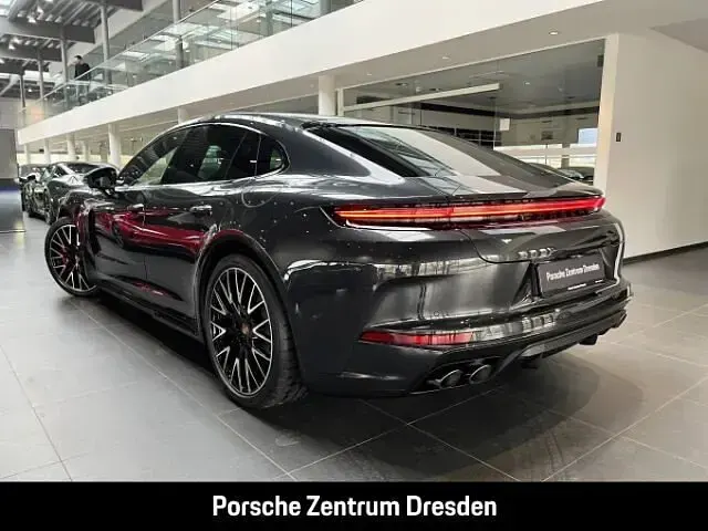 Neu Porsche Panamera 544 PS (400 kW) 2026 Vulkangraumetallic (metallic) Kleinwagen