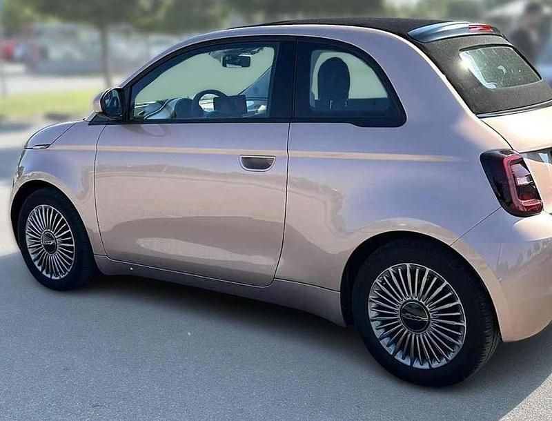 Rot Gebraucht 2022 Fiat 500 La Prima Kleinwagen | 9.300 € (Guter Preis) - Bild 1/4