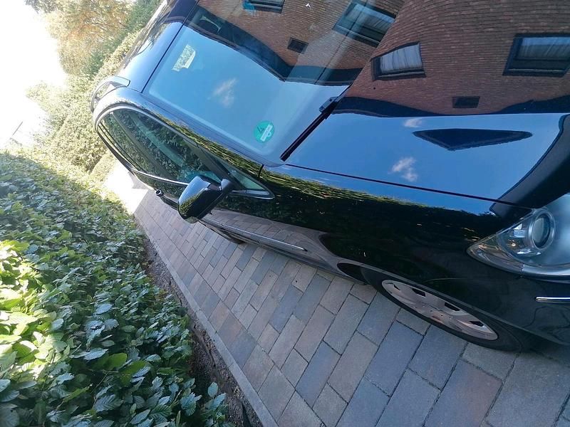 Schwarz Gebraucht 2007 VW Touran Van / Kleinbus | 1.499 € (Superpreis) - Bild 1/4