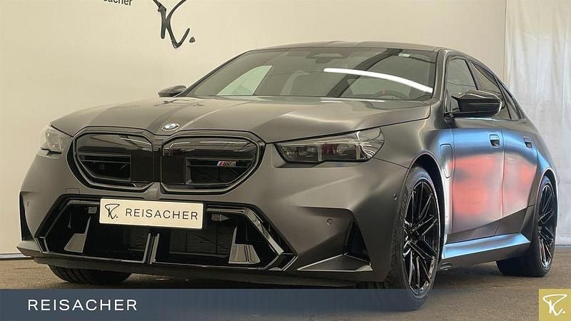 Grau Neu 2025 BMW M5 Performance Limousine | 172.055 € - Bild 1/4