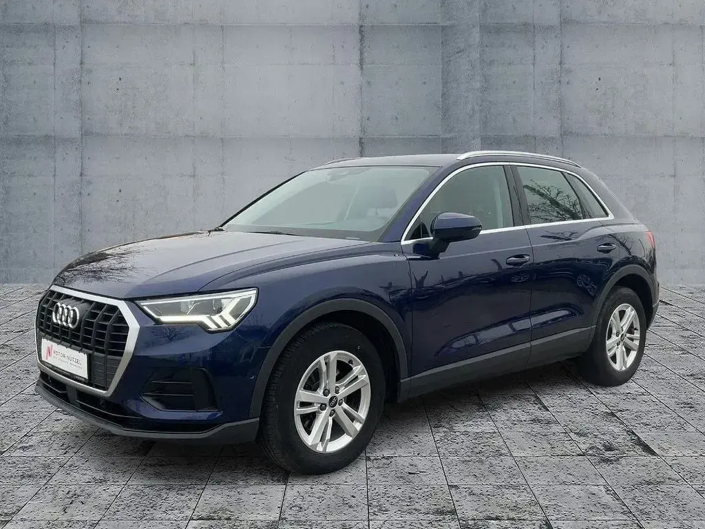 Gebraucht Audi Q3 Comfort 150 PS (110 kW) 2022 Blau SUV