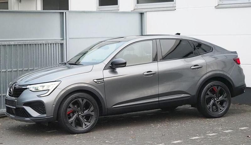 Gebraucht Renault Arkana Bose Edition 140 PS (102 kW) 2021 Grau SUV