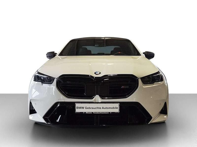 Gebraucht BMW M5 727 PS (534 kW) 2024 Alpinweiß uni Limousine