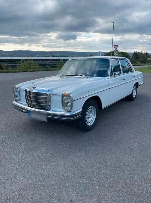 Gebraucht Mercedes 280 180 PS (132 kW) 1972 Weiß Limousine