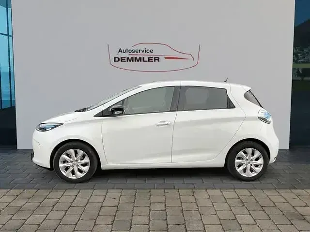 Gebraucht Renault Zoe Intens 42 kW (58 PS) 2016 Gletscherweiss Kleinwagen