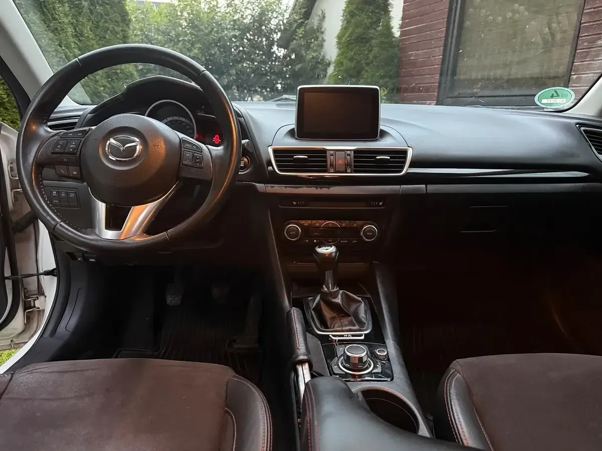 Gebraucht Mazda 3 105 PS (77 kW) 2016 Weiß Limousine