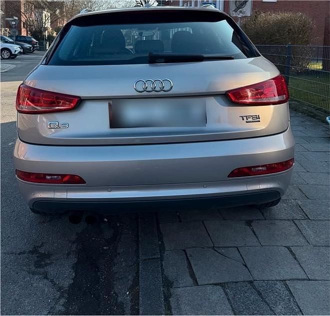 Gebraucht Audi Q3 170 PS (125 kW) 2011 Gold SUV
