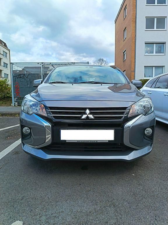 Gebraucht Mitsubishi Space Star 71 PS (52 kW) 2023 Silber Kleinwagen