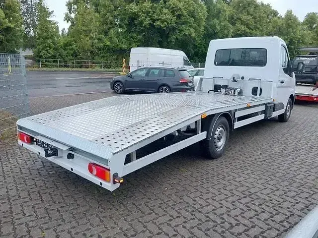 Gebraucht Renault Master 169 PS (124 kW) 2025 Weiss Van