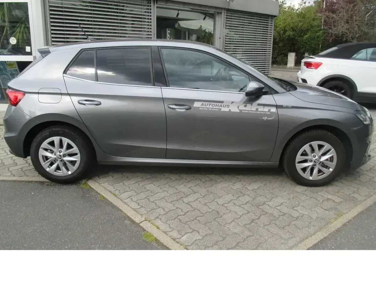 Gebraucht Skoda Fabia Selection 116 PS (85 kW) 2024 Graphite grau metallic Kleinwagen