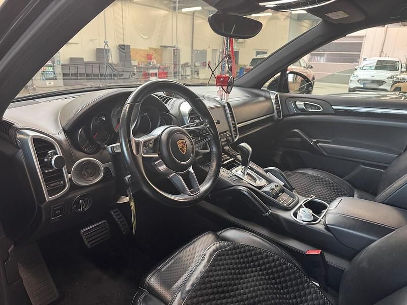 Usata Porsche Cayenne 420 CV (308 kW) 2017 Nero SUV