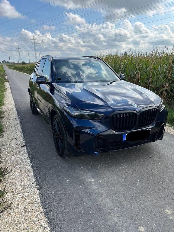Blau Gebraucht 2025 BMW X5 M Sport SUV | 94.600 € (Superpreis) - Bild 1/4