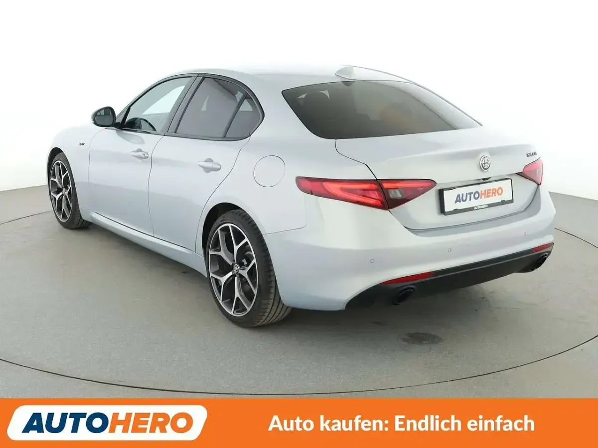 Gebraucht Alfa Romeo Giulia Sprint 190 PS (139 kW) 2021 Weiß Limousine