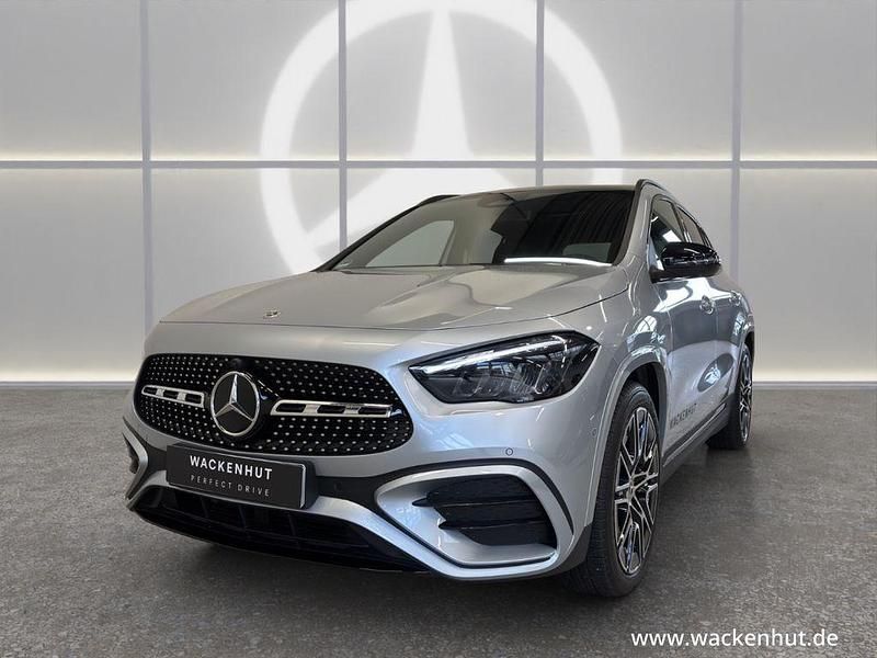 Gebraucht Mercedes GLA220 AMG 190 PS (139 kW) 2026 Silber SUV