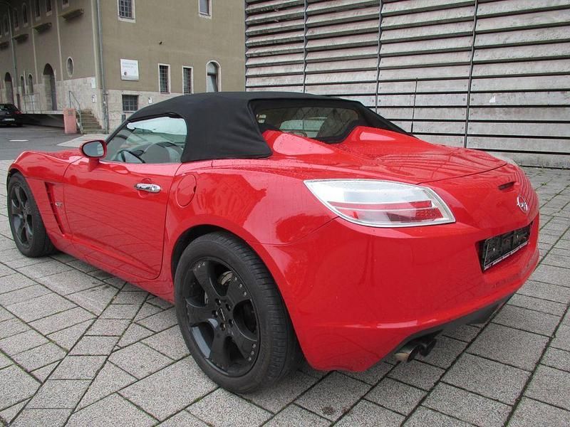 Gebraucht Opel GT Basis 317 PS (233 kW) 2008 Rot Cabrio