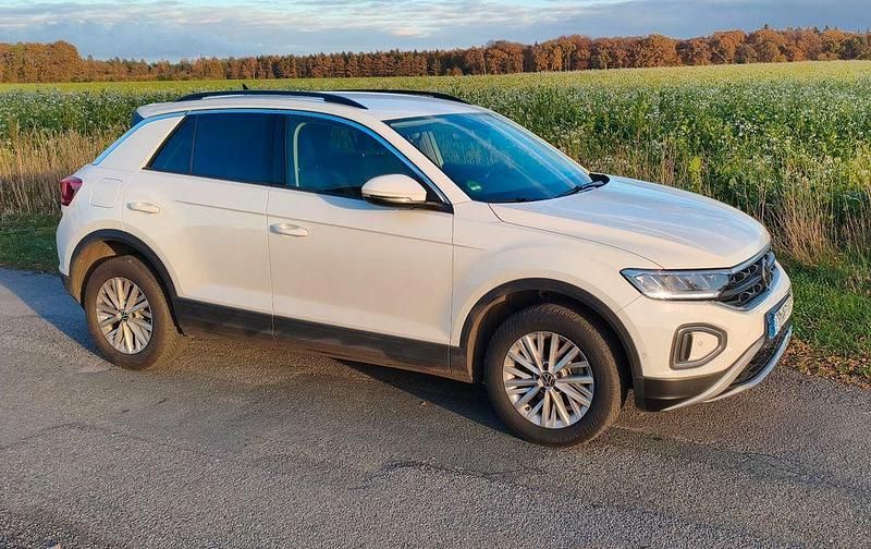 Weiß Gebraucht 2022 VW T-Roc Life SUV | 18.500 € (Guter Preis) - Bild 1/4